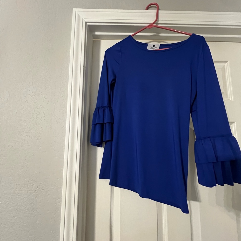 Dainty Jewell’s Elegant Royal Blue Ruffle Sleeve Layering Top